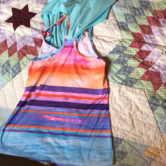 Cute top - Picture 5 of 5